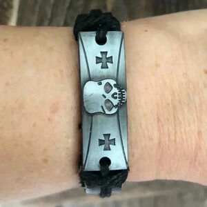 Pewter Skull Crosses Leather & Hemp Adjustable Bracelet J NWT